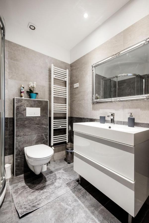 Elegant Studio In Central Budapest Ngoại thất bức ảnh